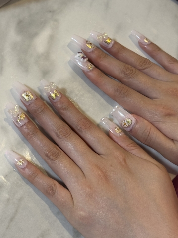 ガーリーネイル